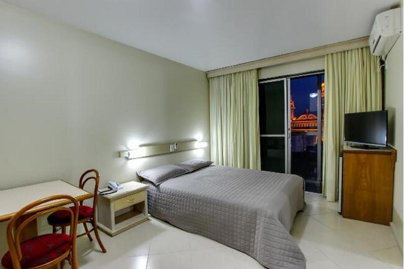 Hotel Suarez Executive โนวูอัมบูร์โก ภายนอก รูปภาพ